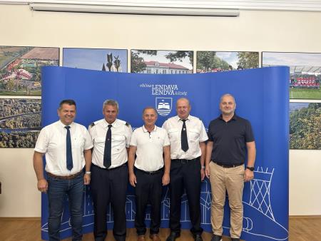 Messenger_creation_5152d2d9-1c7d-4698-8b4b-ec91aaa5393b