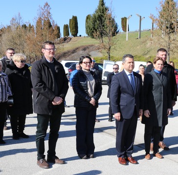 641381120_926346516568818_3599592080189979250_n